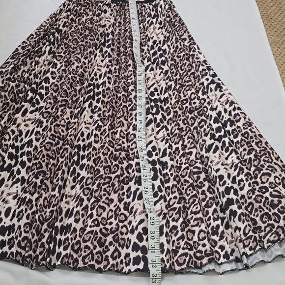Something Pretty Pleated Animal Print Skirt M - Picture 5 of 8
